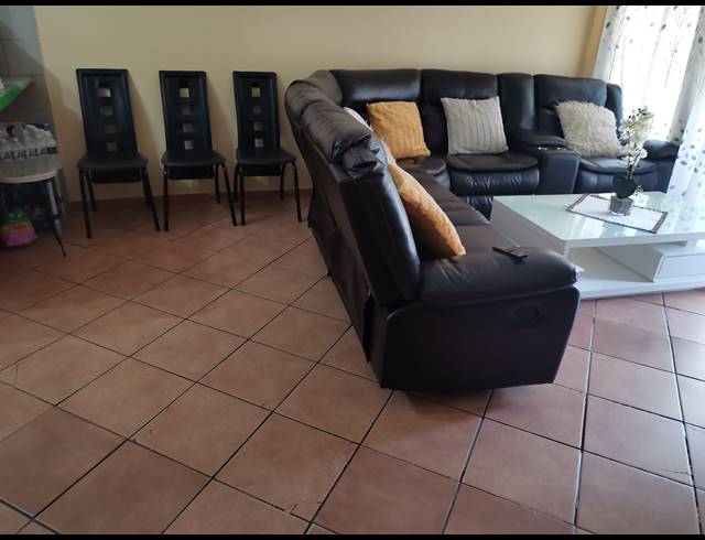 2 BEDROOM APARTMENT FOR SALE IN MODDER EAST